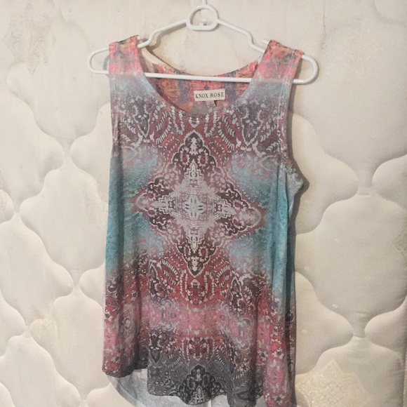 Unique and Fun! Soft tank with pretty pattern! - Picture 2 of 4